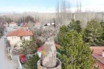 Şıhbarak mahallesinde baharın müjdecisi leylekler yuvalarına döndü