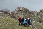 Siirt’te atıyla birlikte kayalıklara yuvarlanan genç ağır yaralandı