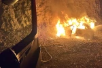 Siirt’te seyir halindeki otomobil alev topuna döndü