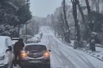 Silivri güne kar yağışı ile başladı