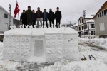 Şimdi de tarihi valilik binasını köylerine taşıdılar