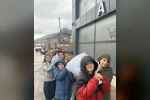 Sinop’ta öğrenciler topladıkları mavi kapakları derneğe gönderdi
