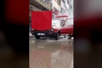 Sinop’ta yanan otomobile esnafın müdahalesi faciayı önledi 