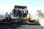 Şırnak Belediyesinde Turgut Özal Yaşam Parkında asfalt serimi