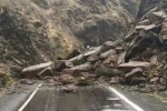 Şırnak’ta heyelan alarmı: Beytüşşebap yolu ulaşıma kapandı