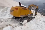 Şırnak’ta karla mücadele çalışmaları 7 aydır sürüyor