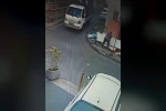 Şişli’de kamyonetten indirdiği atık eşyaları sokağa böyle bıraktılar