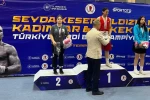 Sivaslı boksör Ecrin’den Türkiye ikinciliği