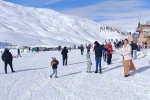 Soğuk hava kayak keyfini gölgede bıraktı