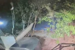 Su deposunu tamir ettiği esnada ölümden saniyelerle kurtulduğu anlar kamerada