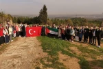 Sultangazi’de anlamlı Öğretmenler Günü yürüyüşü: Şehitler ve Gazze de ki kadınlar unutulmadı
