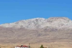 Süphan Dağı beyaza büründü