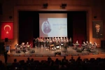 Tamamı sağlık çalışanlarından oluşan korodan konser