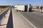 Tarım işçilerini taşıyan minibüs devrildi: 1’i ağır 5 yaralı