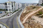 Tarsus’ta yol çalışmalarıyla ulaşım güvenliği artıyor