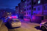 Tartıştığı erkek arkadaşını banyoda bıçaklayarak öldürdü