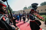 TBMM Başkanı Kurtulmuş, Pakistan’ın milli şairi Muhammed İkbal’in kabrini ziyaret etti