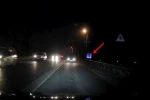 Tekirdağ’da otomobil bir anda kayarak savruldu: Kazanın kıl payı atlatıldığı anlar kamerada