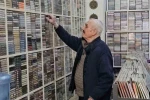 Teknolojiye direndi, 50 yıldır plak ve kaset satıyor
