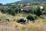 TEM Otoyolu’nda otomobil şarampole devrildi: 1 ölü, 3 yaralı