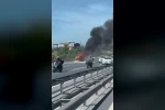 TEM Otoyolu’nda seyir halindeki aracın yanma anı kameraya yansıdı
