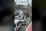 Ters yönden gelen motosiklete otomobil çarptı: 1 yaralı