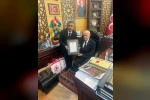 Teşkilat binasının tapusunu Genel Başkan Devlet Bahçeli’ye takdim ettiler