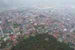 Tokat’ta toprak kayması nedeniyle 13 dairenin tahliye edildiği bölge dron ile görüntülendi