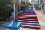 Trabzon’da kaldırımlar bordo maviye boyanıyor
