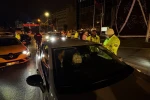 Trafik uygulamasında alkollü çıktı, gazeteciye saldırdı