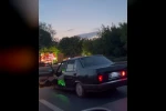 Trafikte ’yok artık’ dedirten anlar kamerada