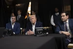Trump, Venezuela’ya yönelik saldırıları izlediği anların fotoğrafını paylaştı
