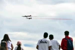 Türk Yıldızları’ndan TEKNOFEST’te nefes kesen gösteri