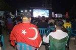 Türkiye- Almanya maçını Adıyamanlılar dev ekrandan izledi