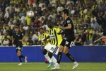 UEFA Şampiyonlar Ligi: Fenerbahçe: 2 - Sturm Graz: 0 (İlk yarı)
