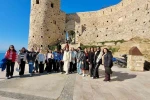 Üniversiteli öğrenciler Kuşadası’nda moral depoladı