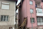 Uşak’ta kuvvetli fırtına hayatı olumsuz etkiledi 