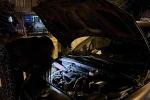 Uygulama noktasında arızalanan otomobilin yardımına, uygulamada durdurulan genç kadın usta koştu 
