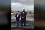 Vaazdan etkilendi, kumbarasındaki paraları camiye bağışladı
