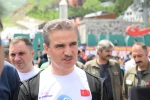 Vali Baruş, Palandöken’de "Run to stars" yürüyüşüne katıldı