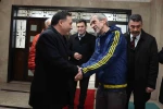Vali Çiçek’ten ev ziyareti