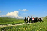 Vali Karakaya, Sütey Yaylası’nda doğa yürüyüşü yaptı