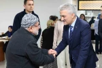 Vali Makas’tan büyüklere ziyaret