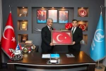 Vali Mehmet Makas Ülkücü gençlerin misafiri oldu