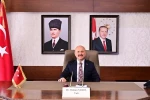 Vali Varol: "Babalarımız gölgesinde huzur bulduğumuz ulu çınarlardır"