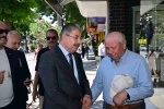 Vali Yılmaz ile vatandaşın duygulandıran buluşması
