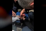 Vatandaşın parmağına yüzük sıkışan yüzüğü itfaiye çıkardı