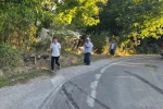 Virajı alamayan minibüs devrildi: 2 yaralı