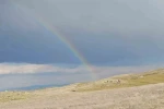 Yağmursuz havada ortaya çıkan gökkuşağı hayran bıraktı