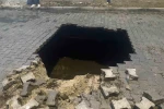 Yağmurun çökerttiği yolda insan kemikleri bulundu 